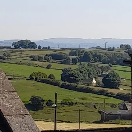 South View Farm 1 Bed Bradford (West Yorkshire)